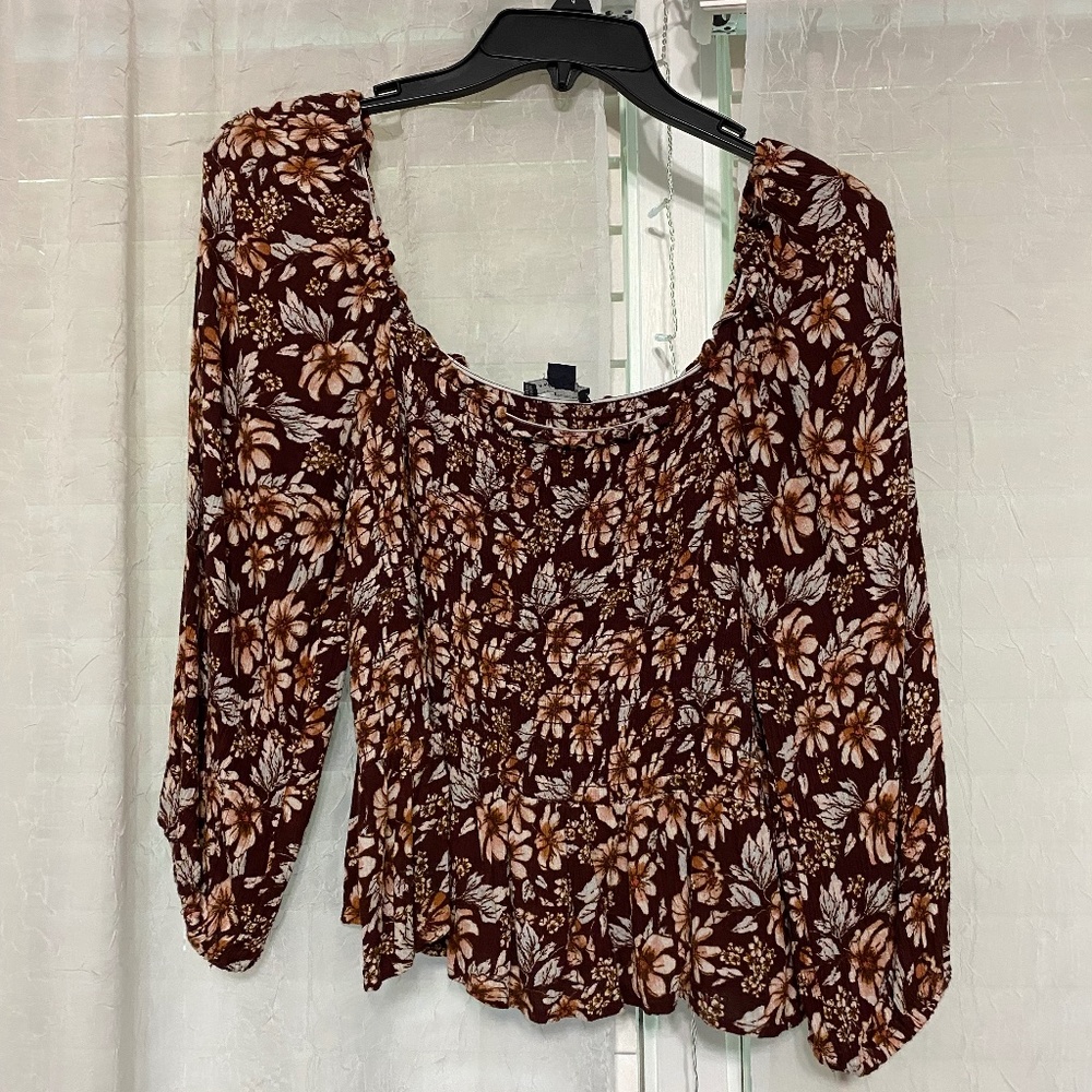 American Eagle Off Shoulder Shirt